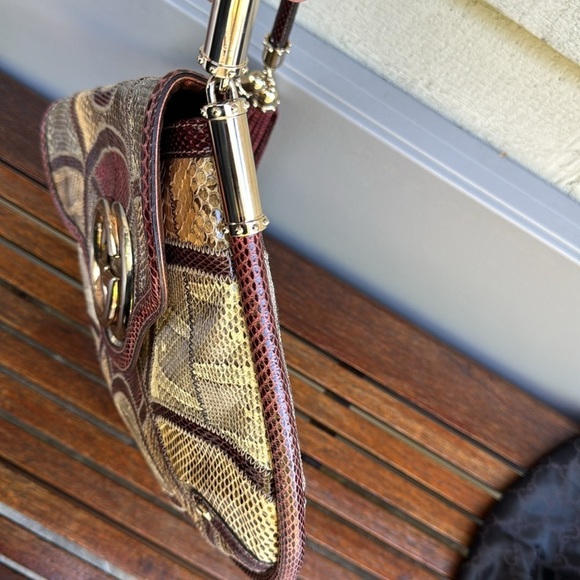 Authentic Gucci Interlock Lizard Skin - Picture 6 of 10